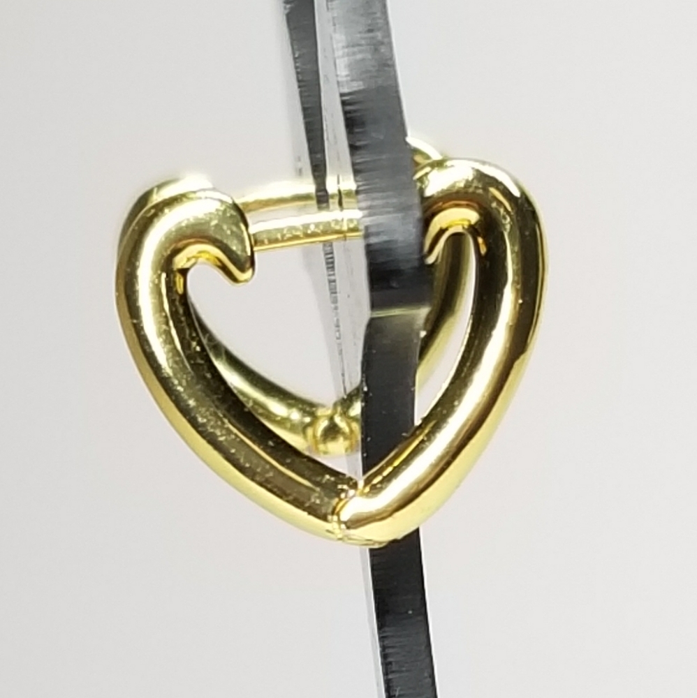 NEW Dainty Heart Tube Heart Huggie Earrings. - Picture 4 of 9